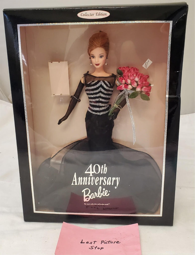 Barbie 1999 - 40th Anniversary Barbie Doll Collector Edition