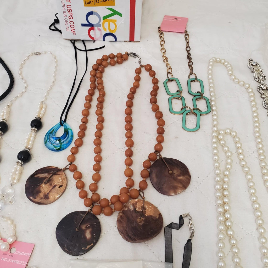 Lot of Assorted Various Silver, Pearl, Beads Necklaces  LOT-10