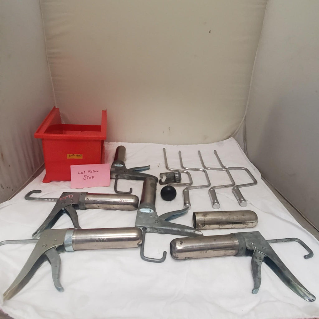 Lot of Semco Model 850 Manual Dispensing Gun Tool LOT-407