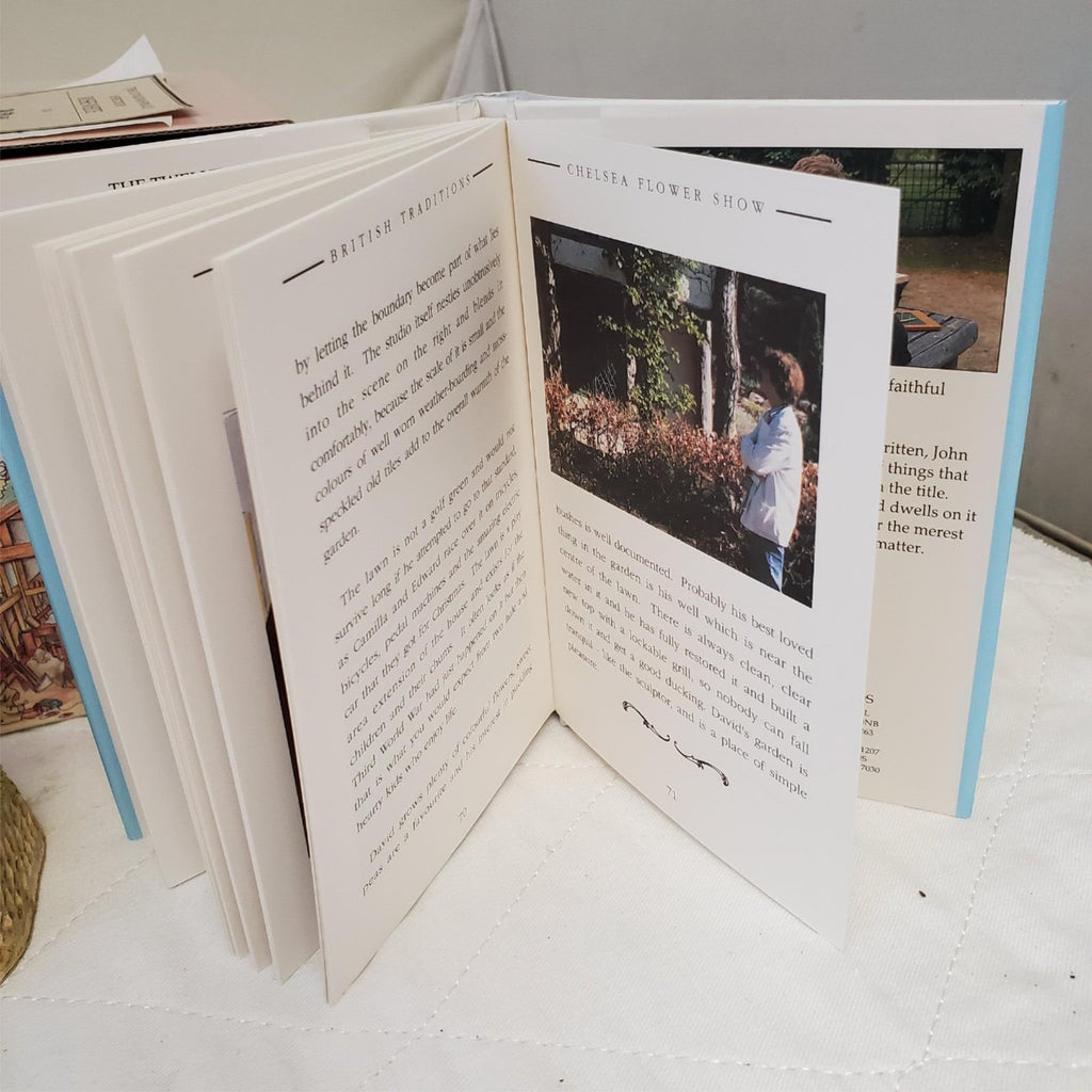 David Winter Cottages May British Traditions Blossom Cottage with Book