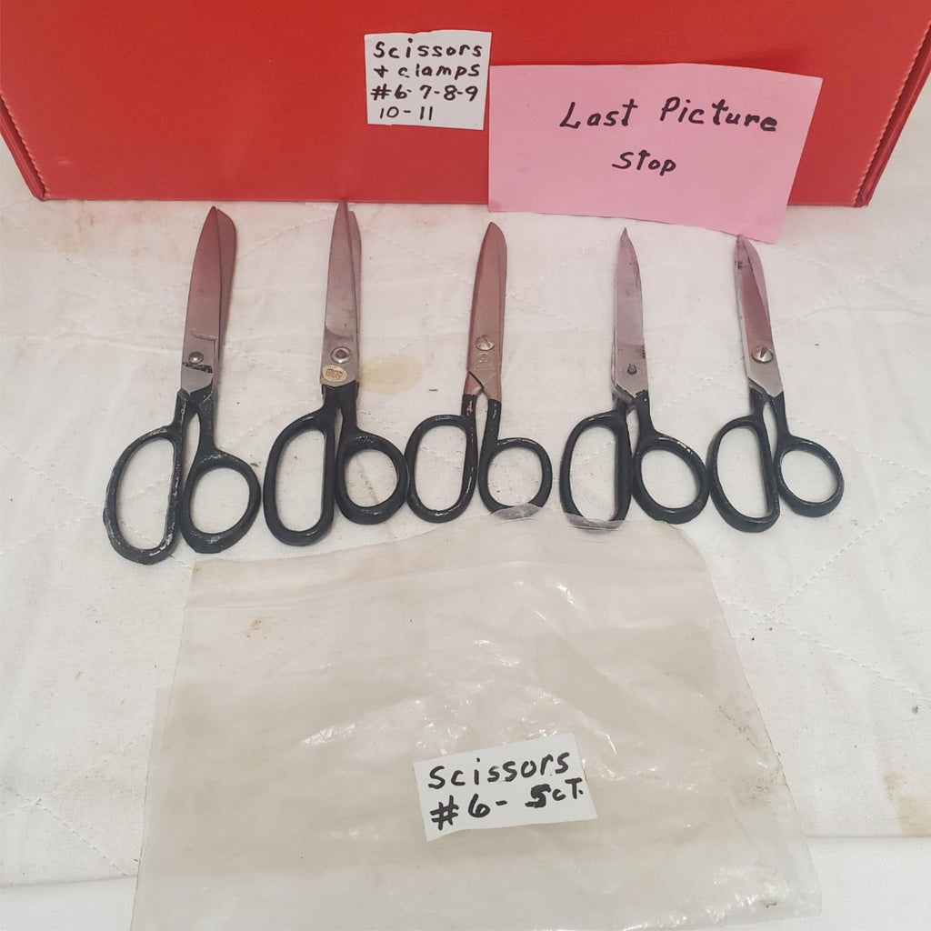 Lot of 5 Assorted Handle Pinking Scissors #6