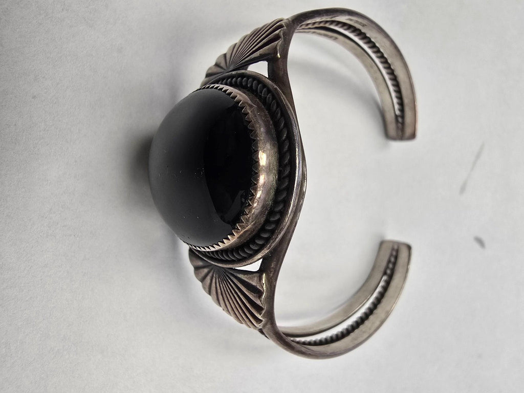 Navajo Sterling Silver & Black Onxy Bangle Bracelet - Leroy & Erma R. Boyd