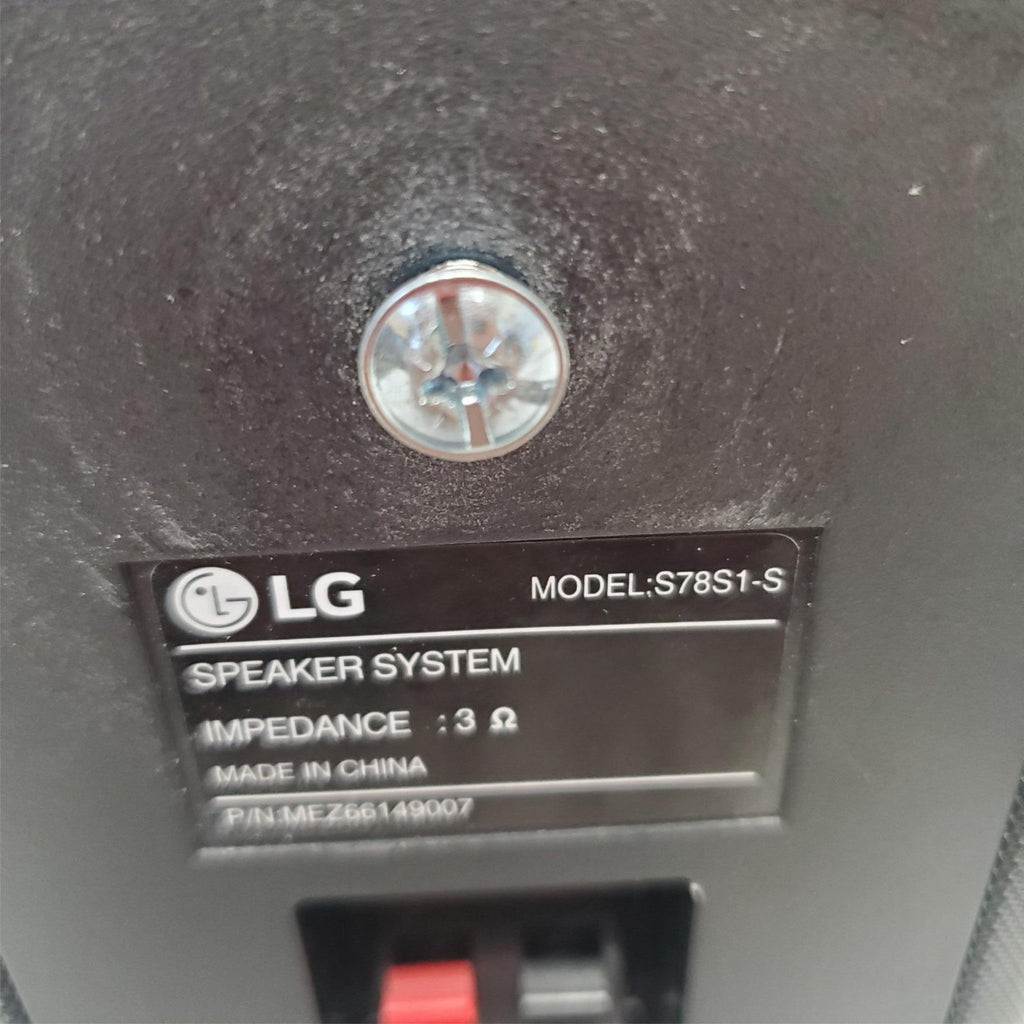 LG SL9YG Home Theater Sound System with Wireless Subwoofer and Surround Speakers