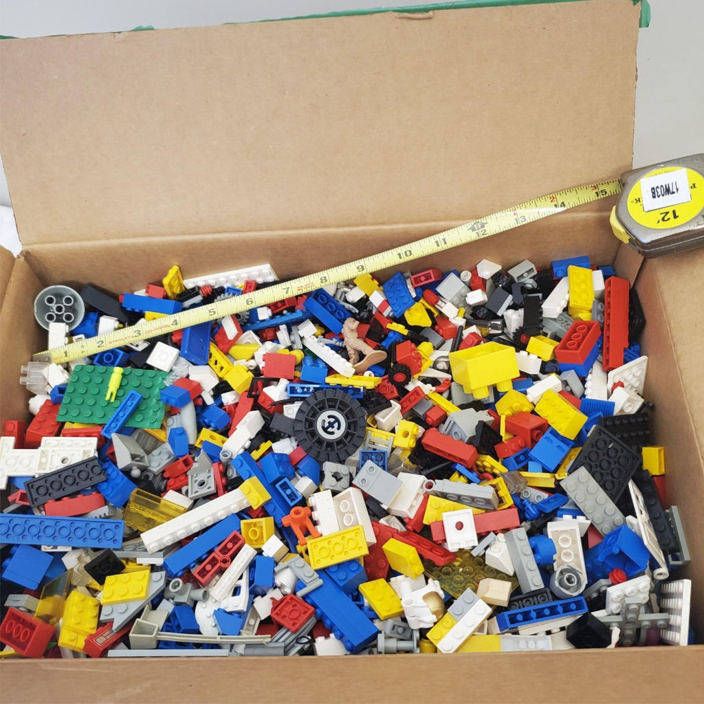 Lot of Legos Bricks & Parts Small Assorted Pieces