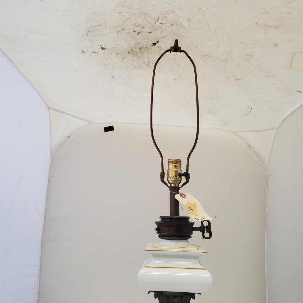Vintage Stiffel White Porcelain and Brass Table Lamp A4