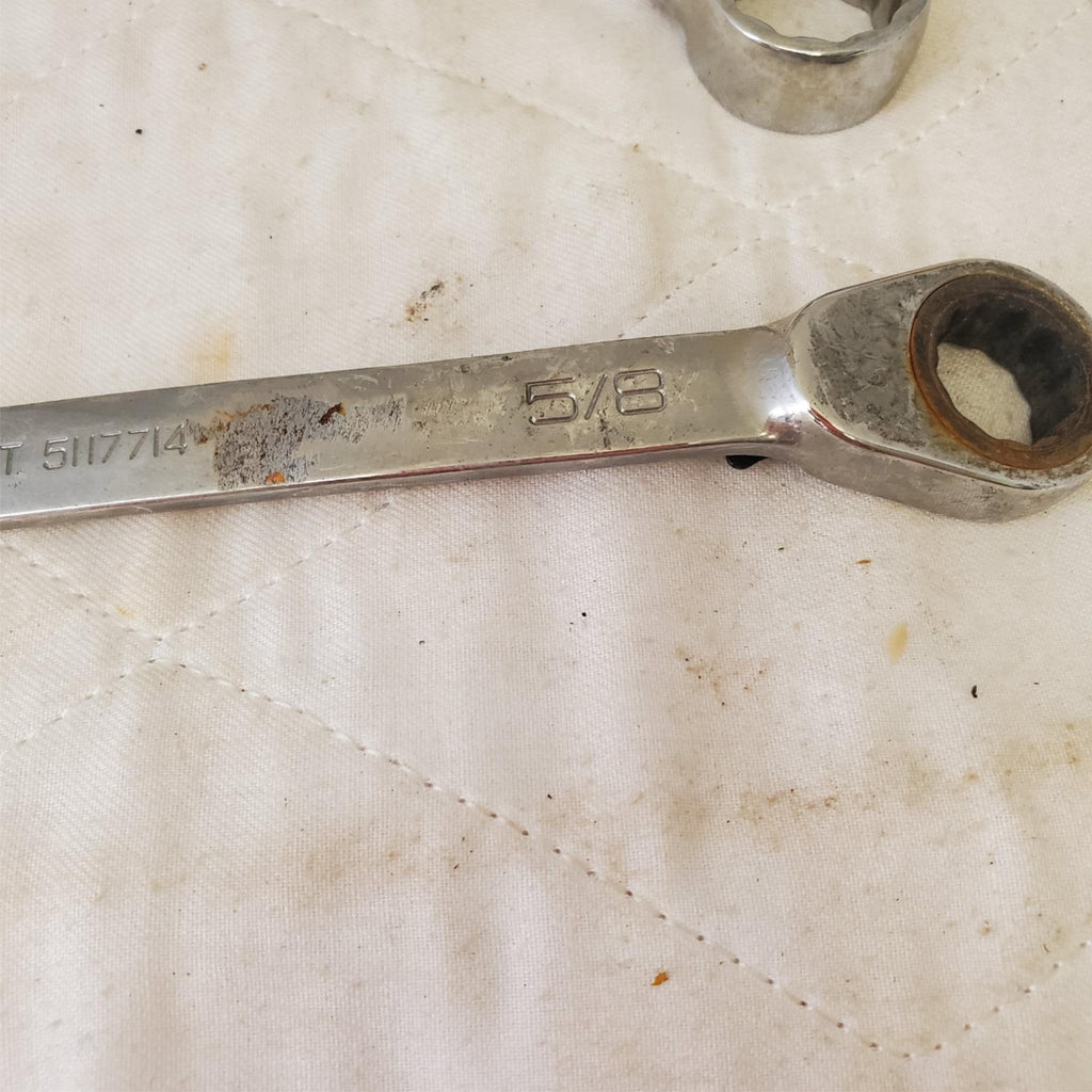 Lot of Snap On 7/8–15/16" Half-Moon Wrench & 5/8" Combination Wrench LOT 423