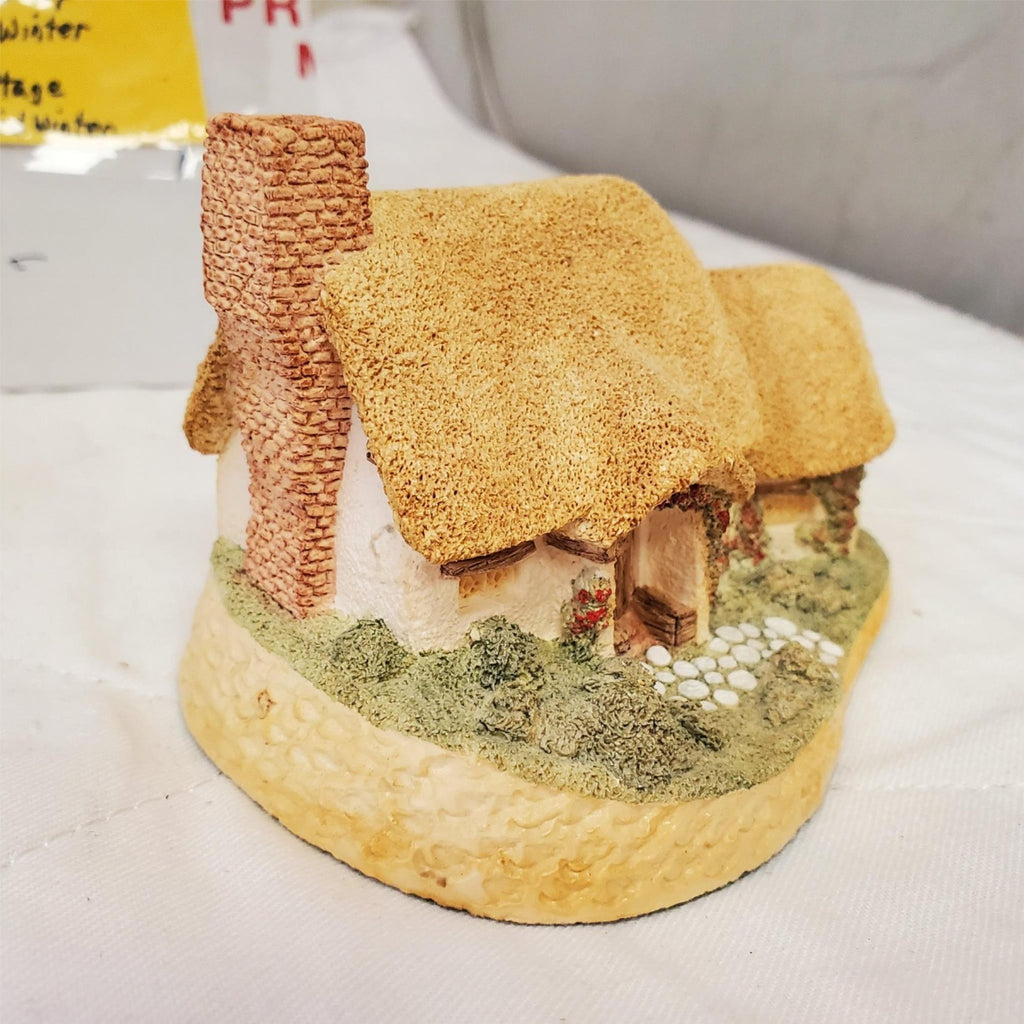 David Winter's The Village Shop Cottage & Rose Cottage