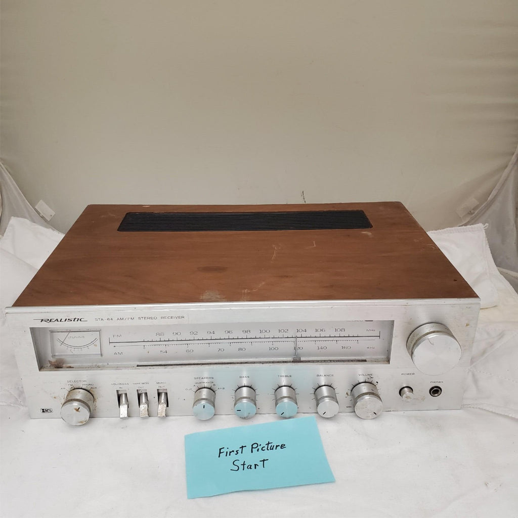 Vintage Realistic STA 64 AM FM Wood Cabinet Stereo Receiver 