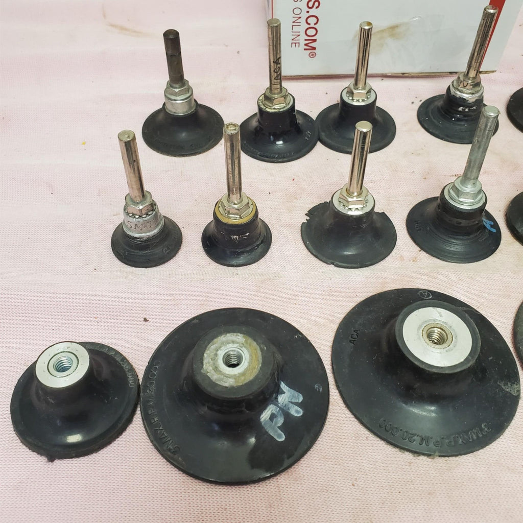 Lot of 16 Roll Lock Mandrel Sanding Disc Holder LOT-938