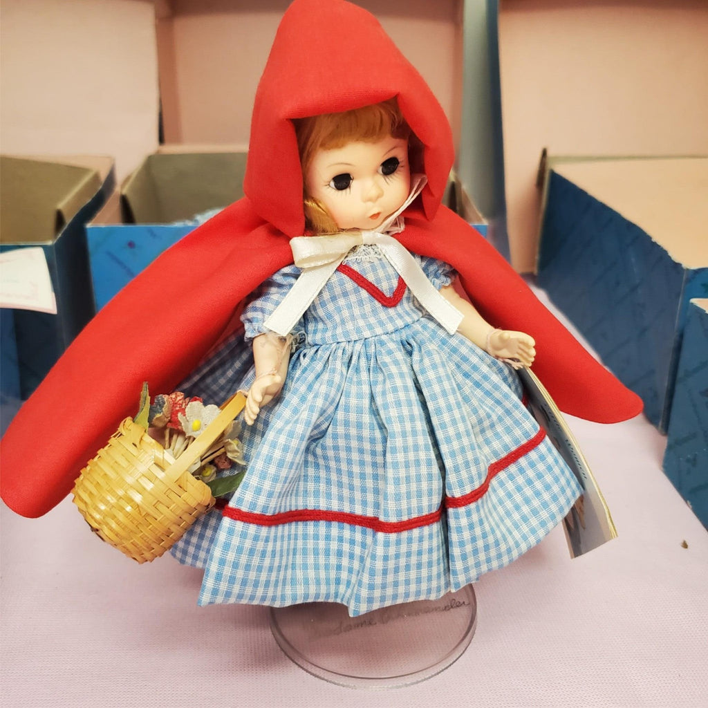 Set of 5 Madame Alexander Miniature Showcase Dolls with Box & Stand