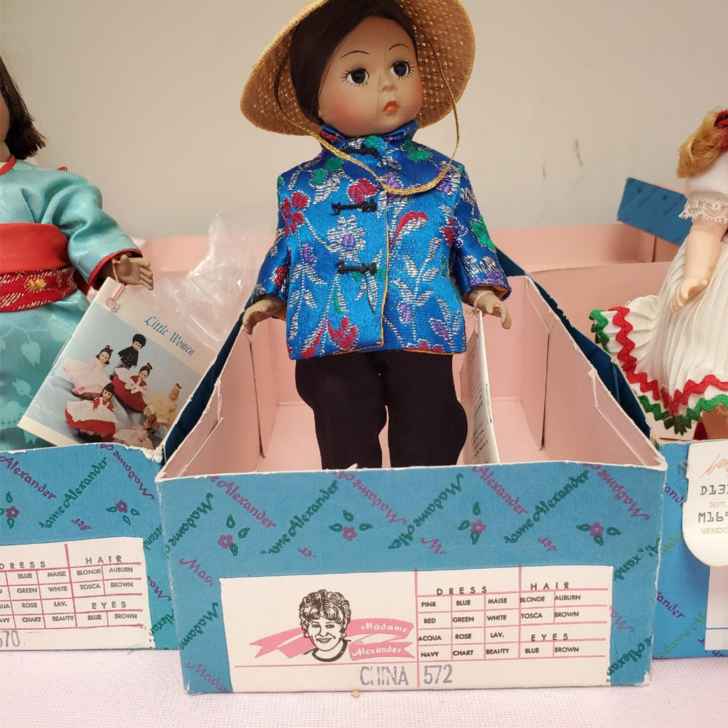 Set Of 4 Vintage Madame Alexander Miniature Showcase Series Dolls