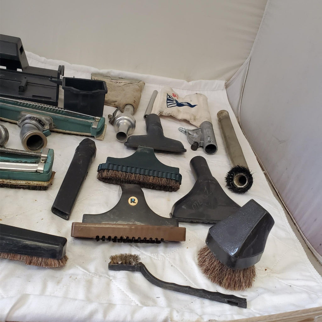 Lot of Assorted Vacuum Cleaner Replacement Brushes & Other Parts LOT 530