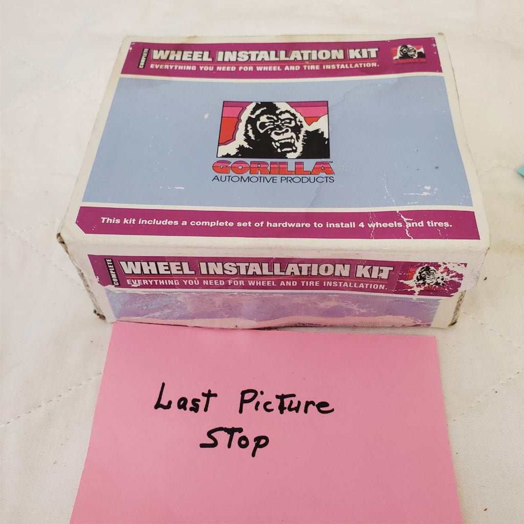 Lot of Gorilla 1/2" X 20 Chrome Lug Nuts W/ Key