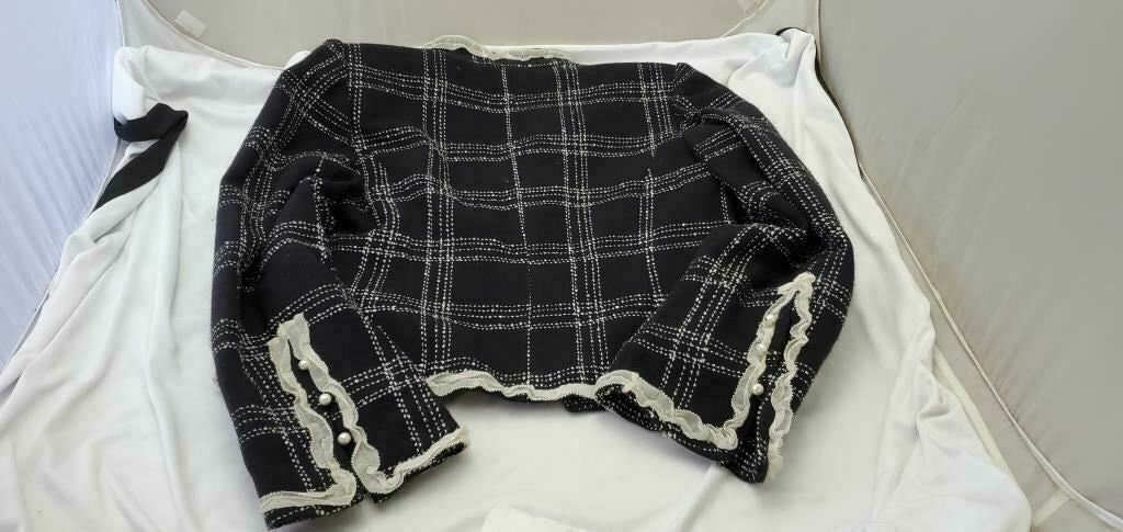 I.C.E. Blazer Woman's Long Sleeve Jacket Casual Coat White Black Size 8