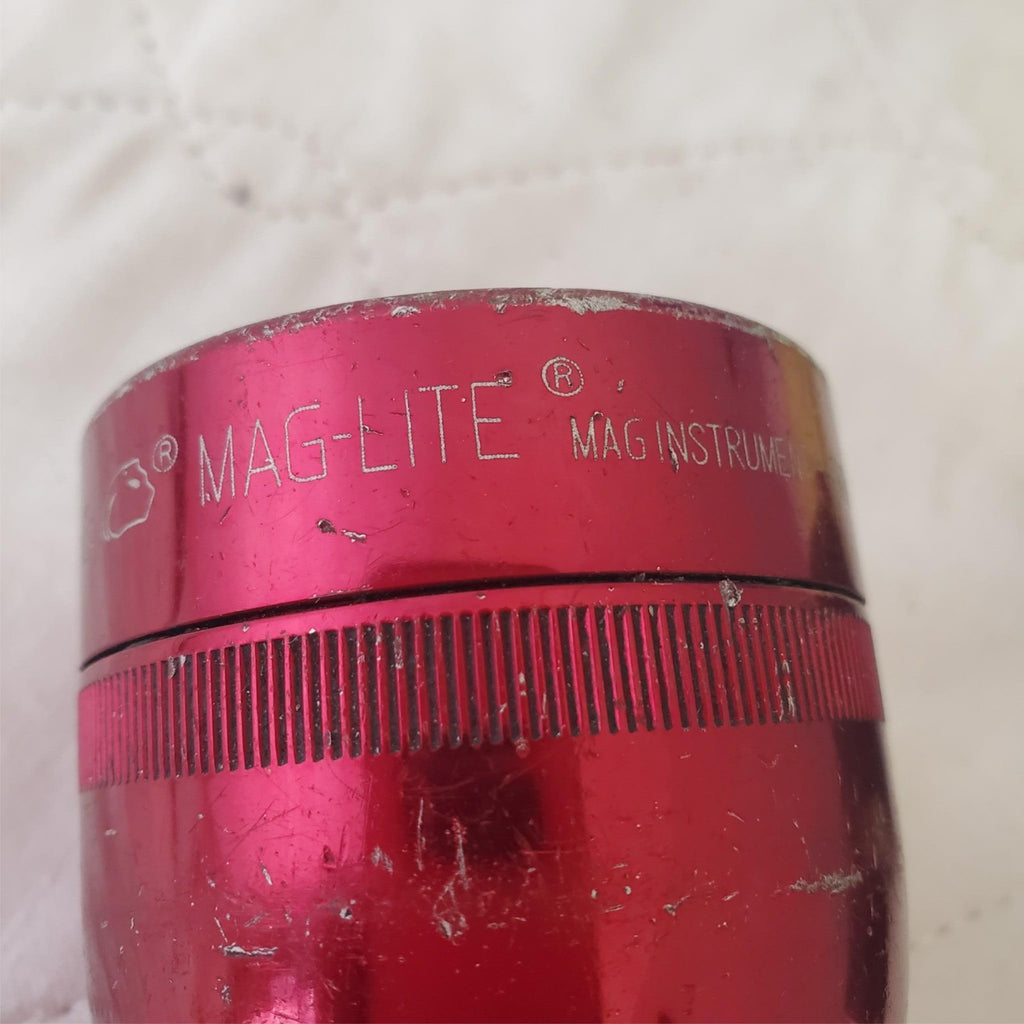 Lof of Pelican Tracker Flashlight and Matco Work Light LOT 605