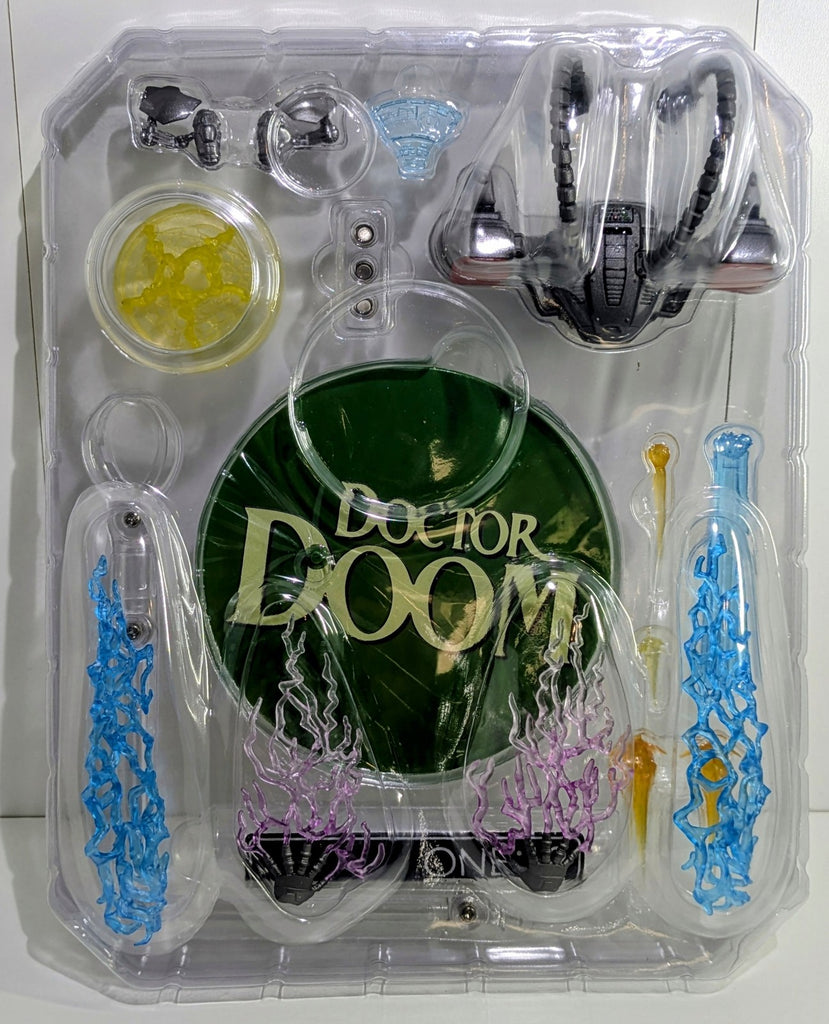 Mezco Toyz ONE:12 Collective Marvel Comics DOCTOR DOOM Action Figure