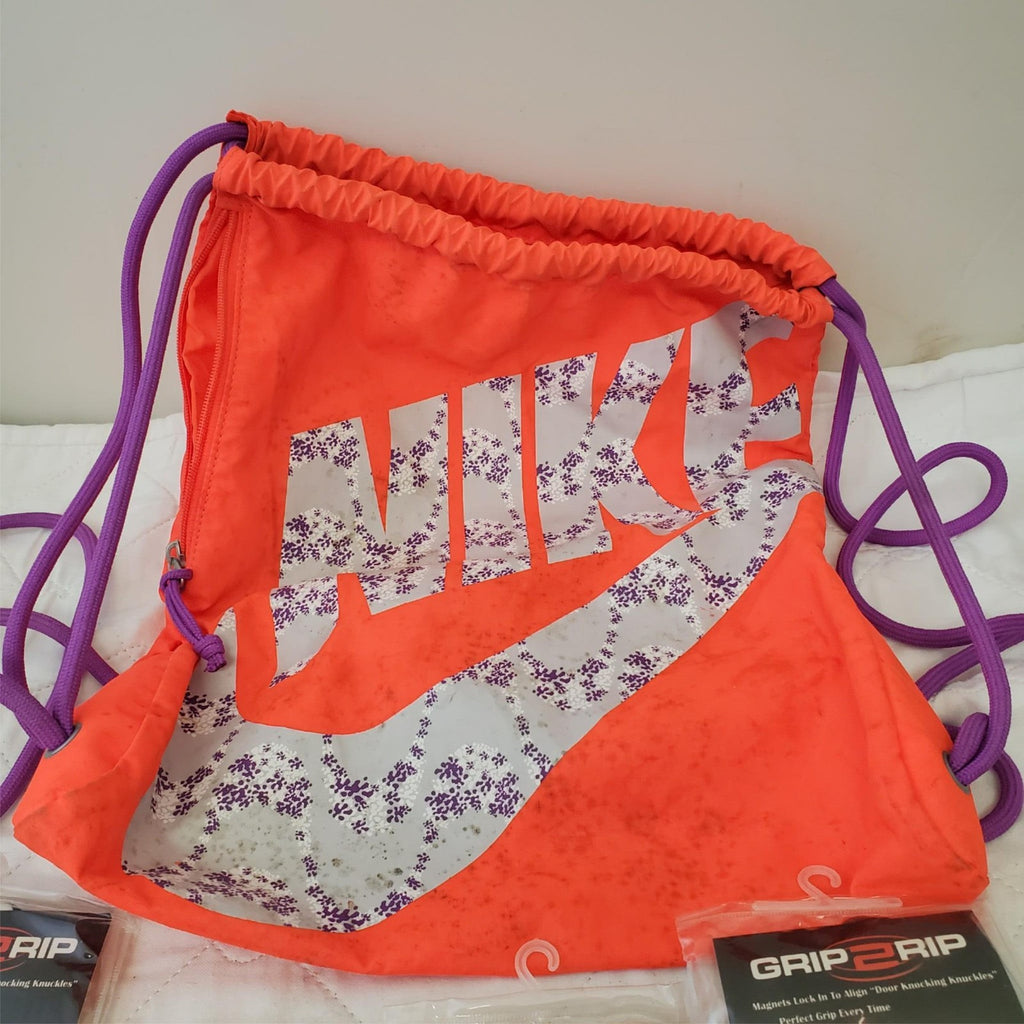 Lot of GRIP2RIP Baseball Softball Tee Ball Batting Gloves with Nike Bag
