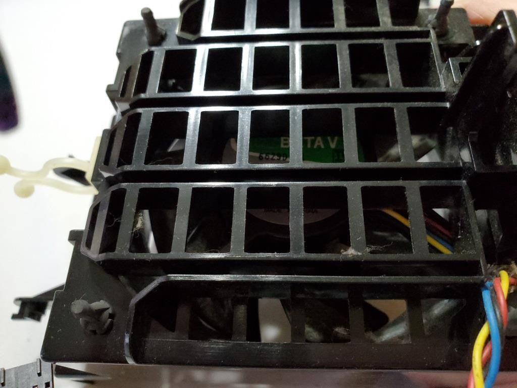 Dell Optiplex 690 Cooling Fan Part No CN-0MJ611-70821-68C-C0PL