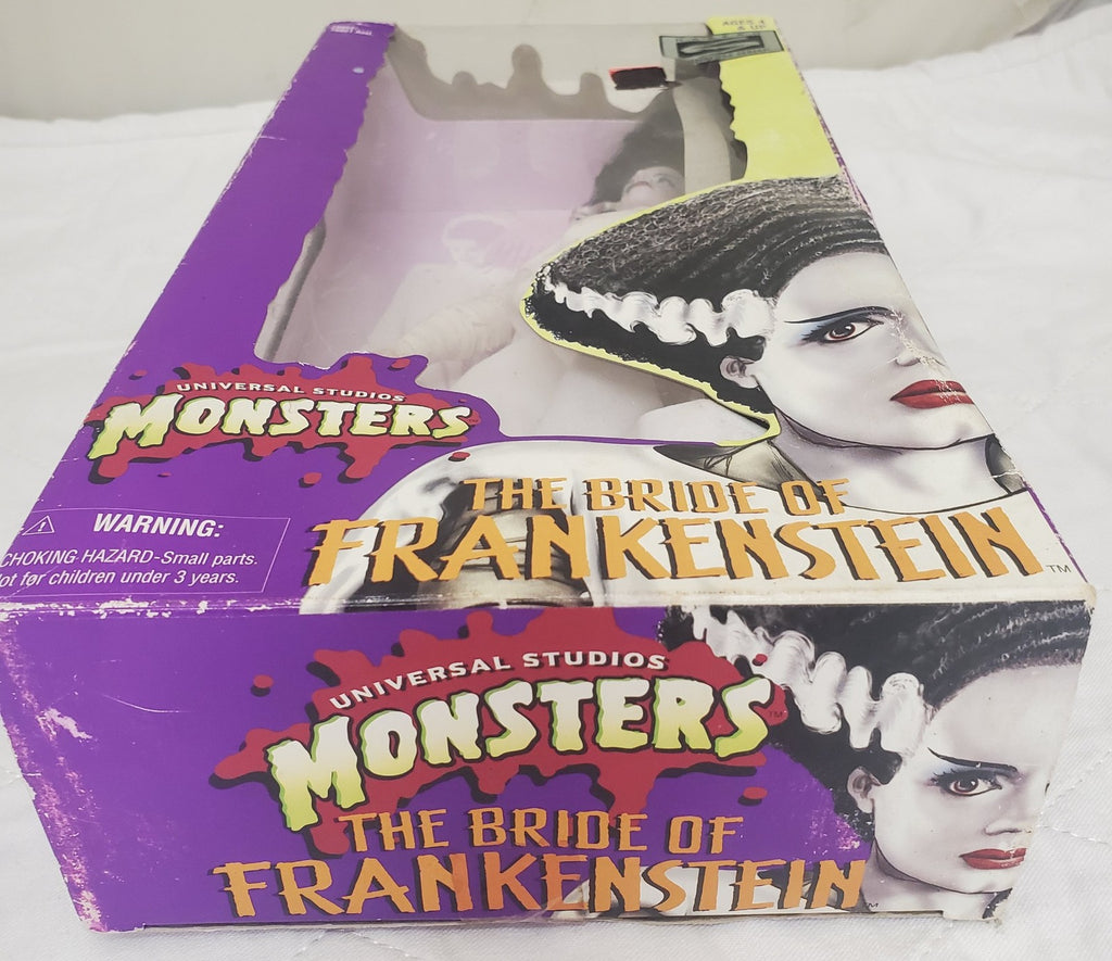 Hasbro Signature Series Universal Studios Monsters Bride of Frankenstein Figure
