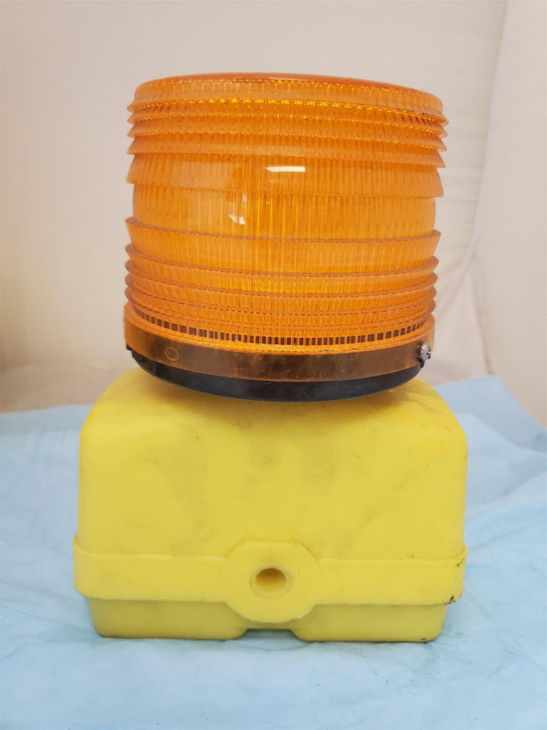 Federal Signal Battery Powered BPL26ST Strobe Warning Light Amber