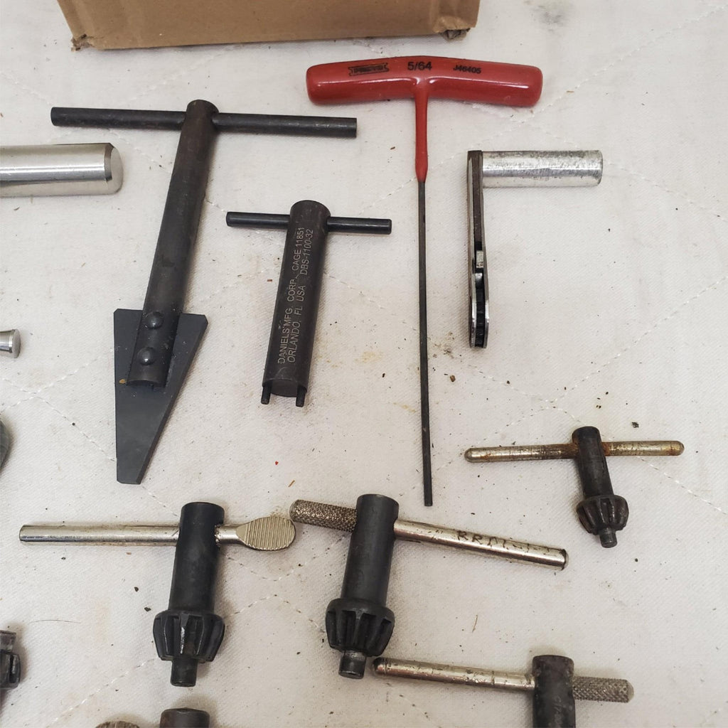 Lot of 15 Assorted Tap Wrenches and Drill Chuck Keys LOT-758