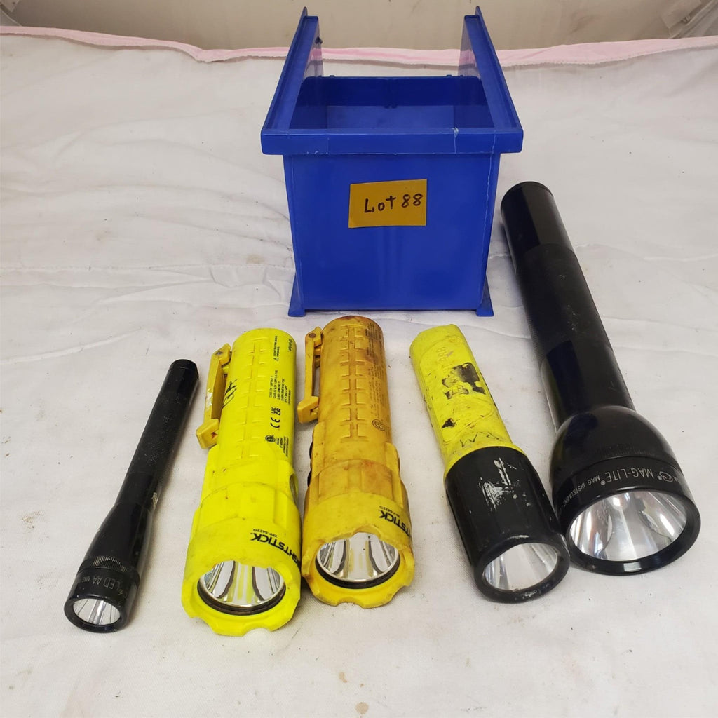 Lot of 5 Assorted Mag-Lite, Streamlight, and More flashlight LOT-88