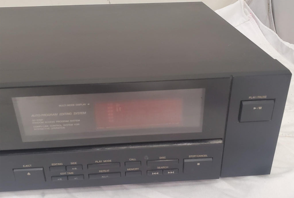 JVC Model No XL-M301BK Compact Disc Player Great Working Condition, No Remote
