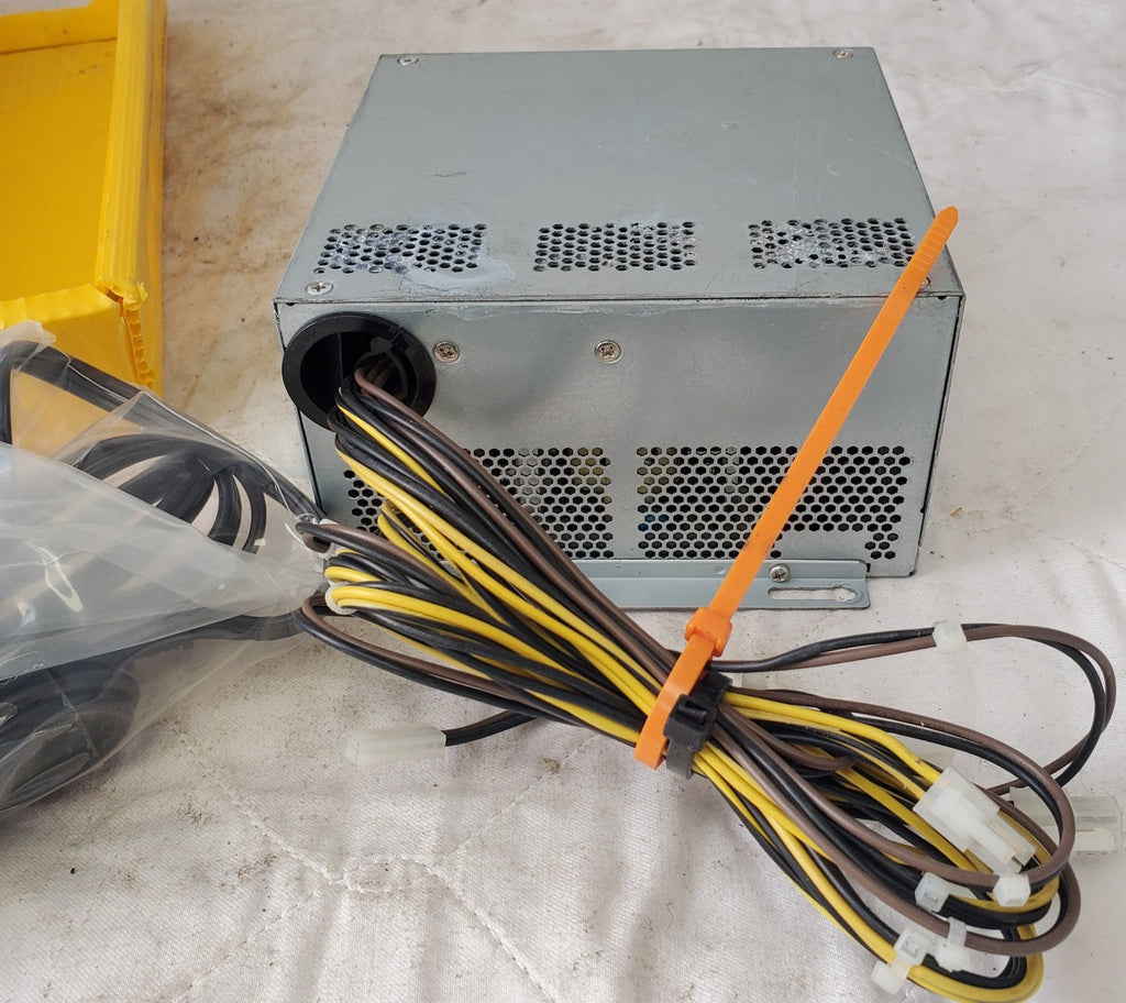 Lot of Computer Power Supply 100-240V & Adaptor Wire LOT 106