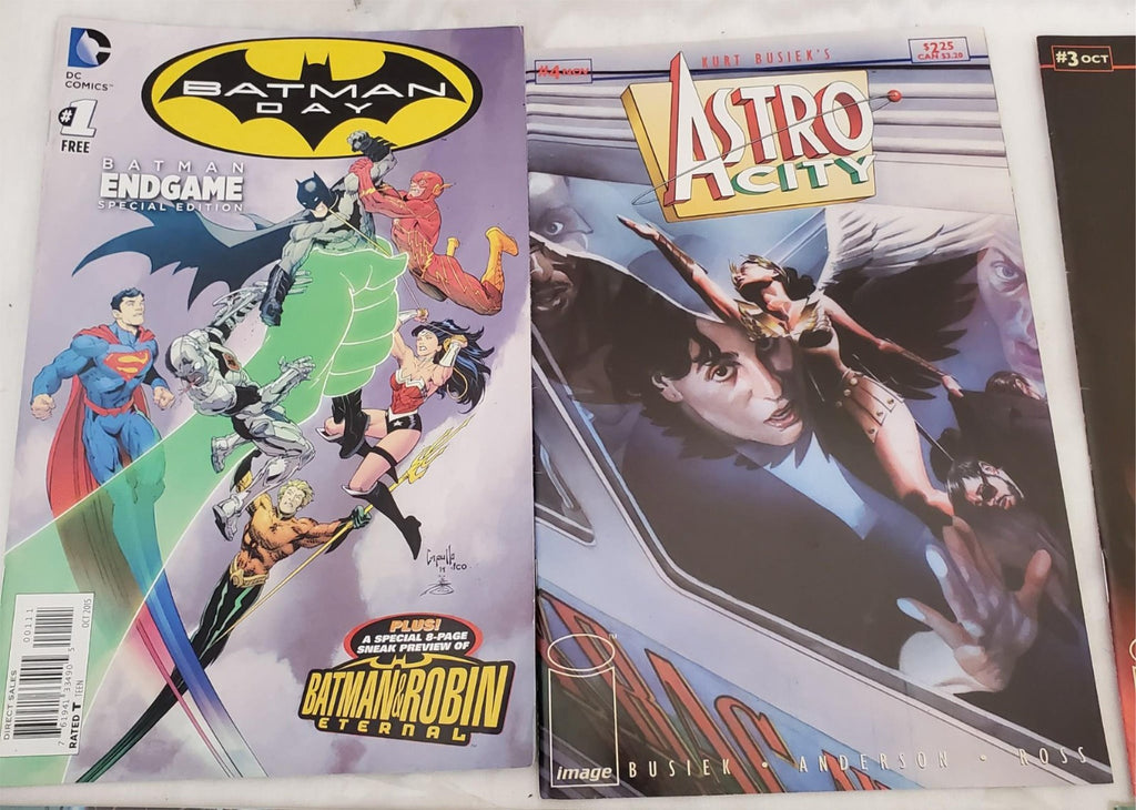 Lot of 12 Assoretd DC Batman Astrocity StormWatch & Marvel XForce Comic Books #4