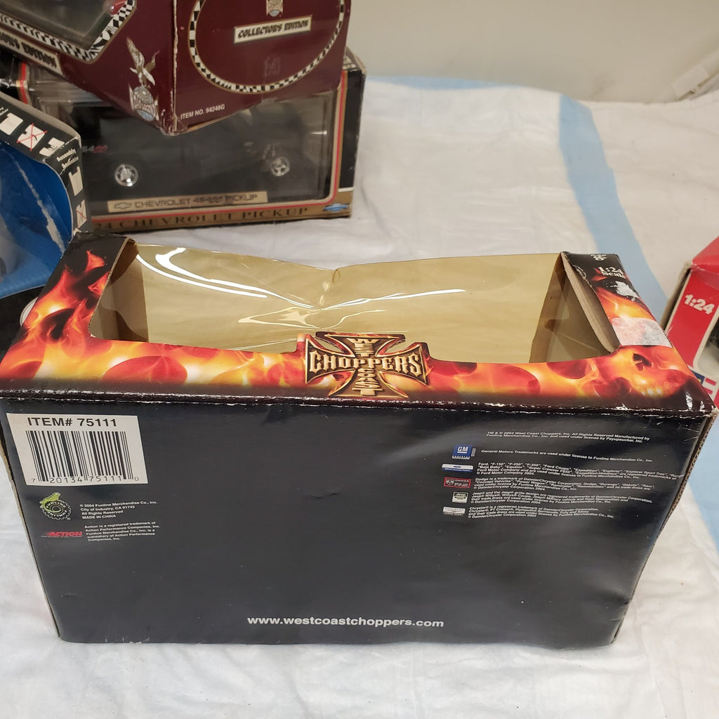Testors Builder Silver Series, Chevrolet 454 SS, West Coast Choppers and Lot Car
