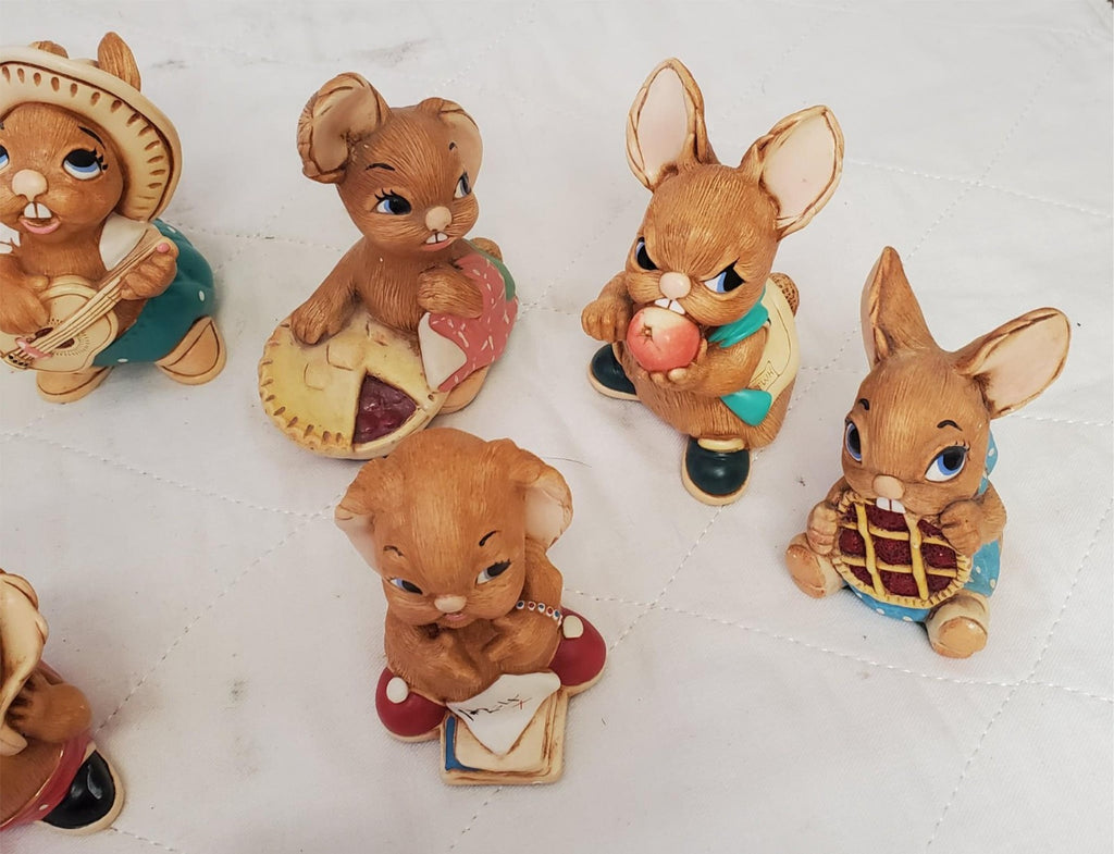 Lot of 12 Pendelfin Hand Painted and Made in England Figurines