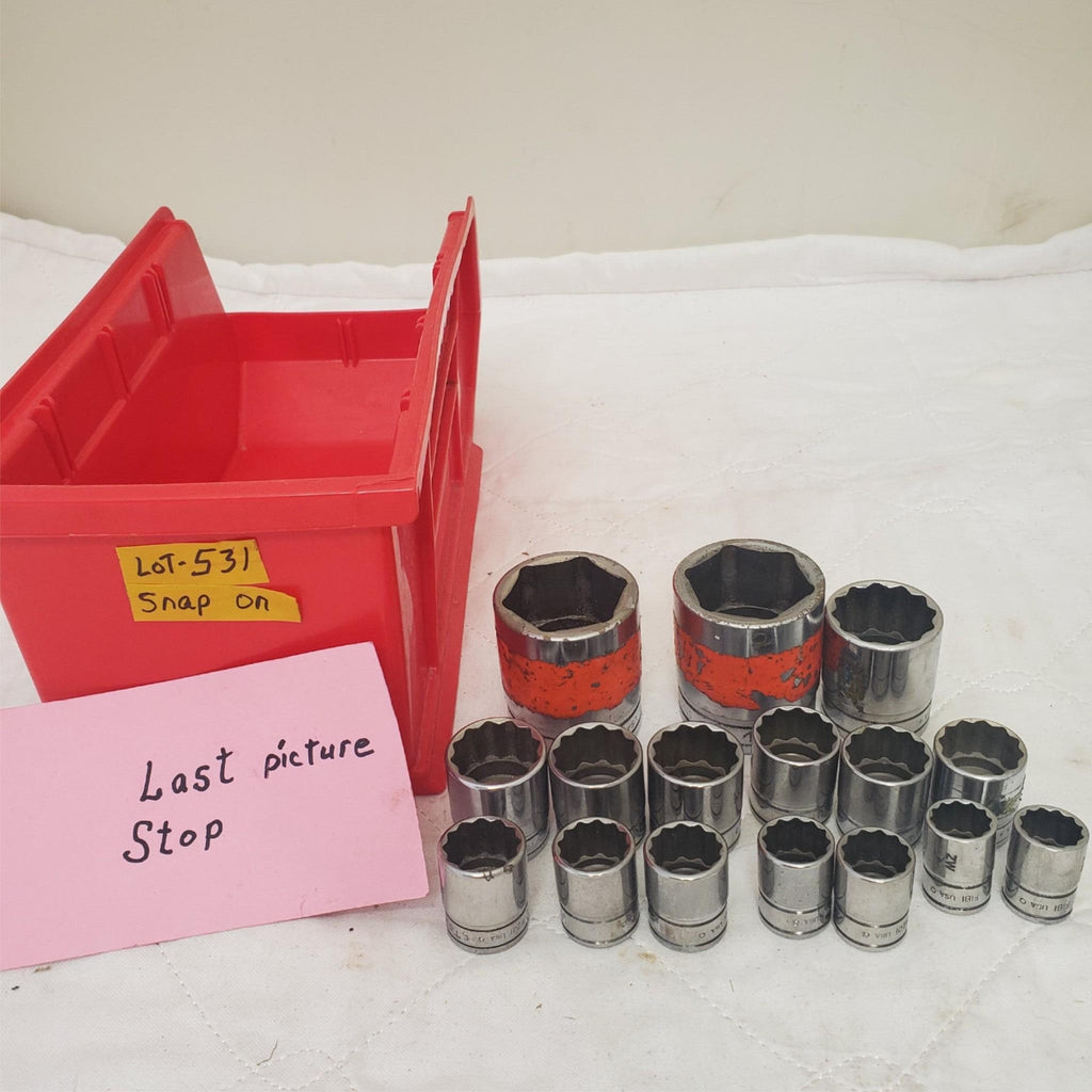 Lot of 16 Assorted Snap-On Drive 12-Point Sockets LOT 531