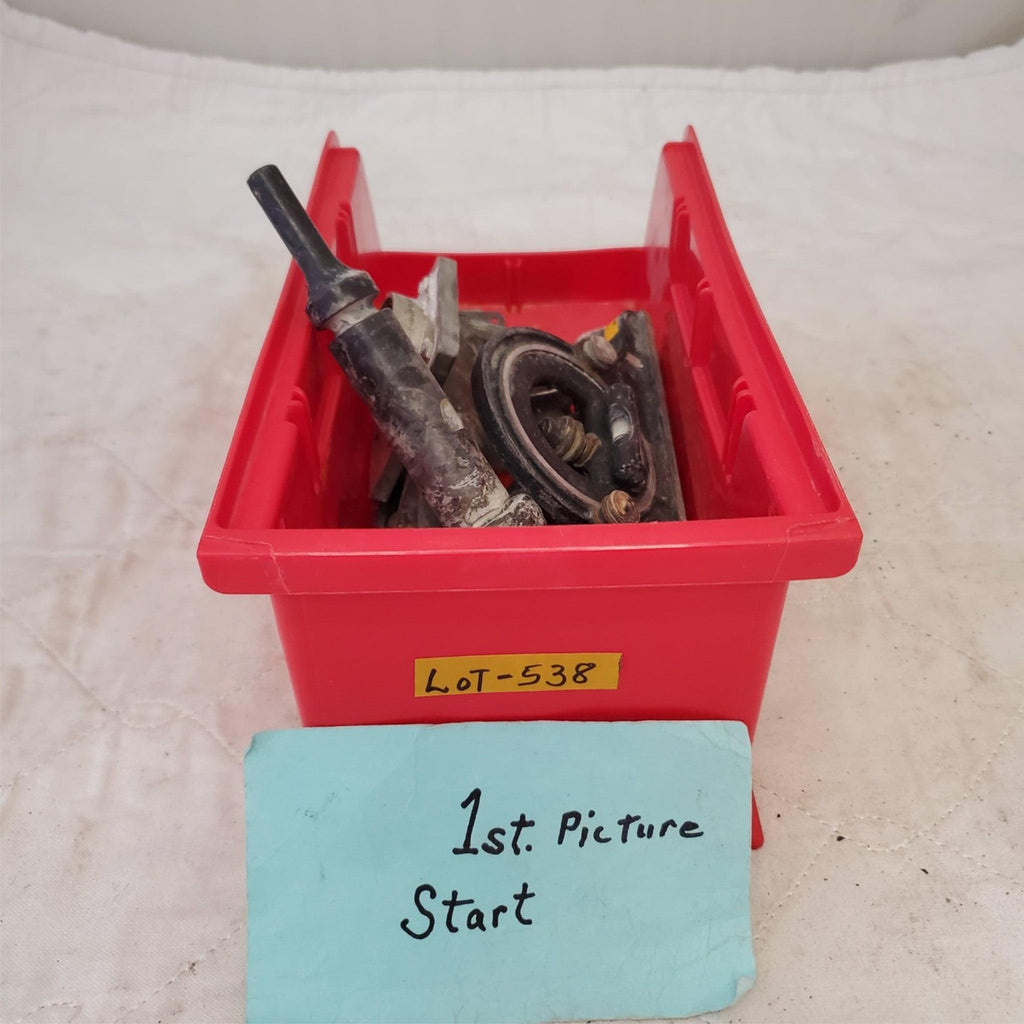 Lot of Vintage Machinist Carpenter Metal Protractor Level LOT-538