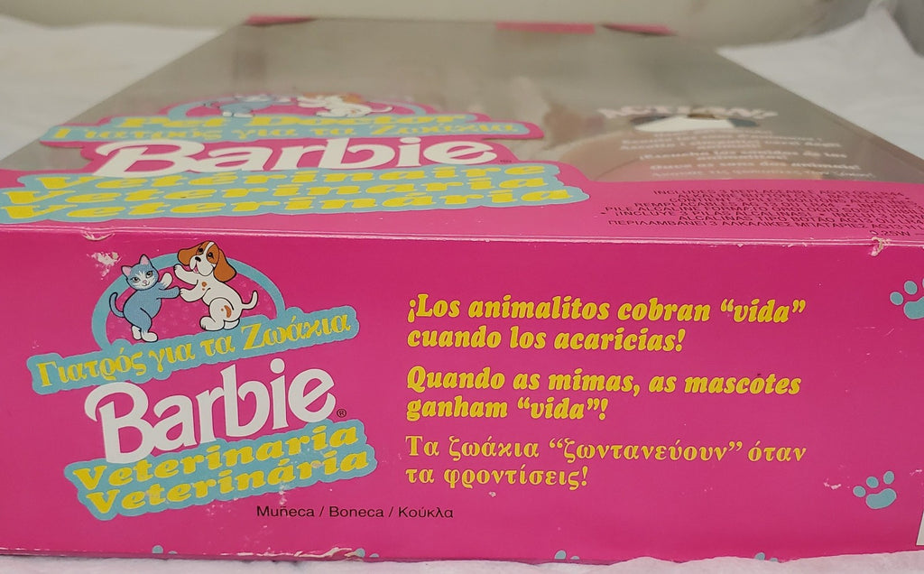 Vintage 1996 Barbie Pet Doctor accessories cat, dog, pet bed w/ sounds Mattel