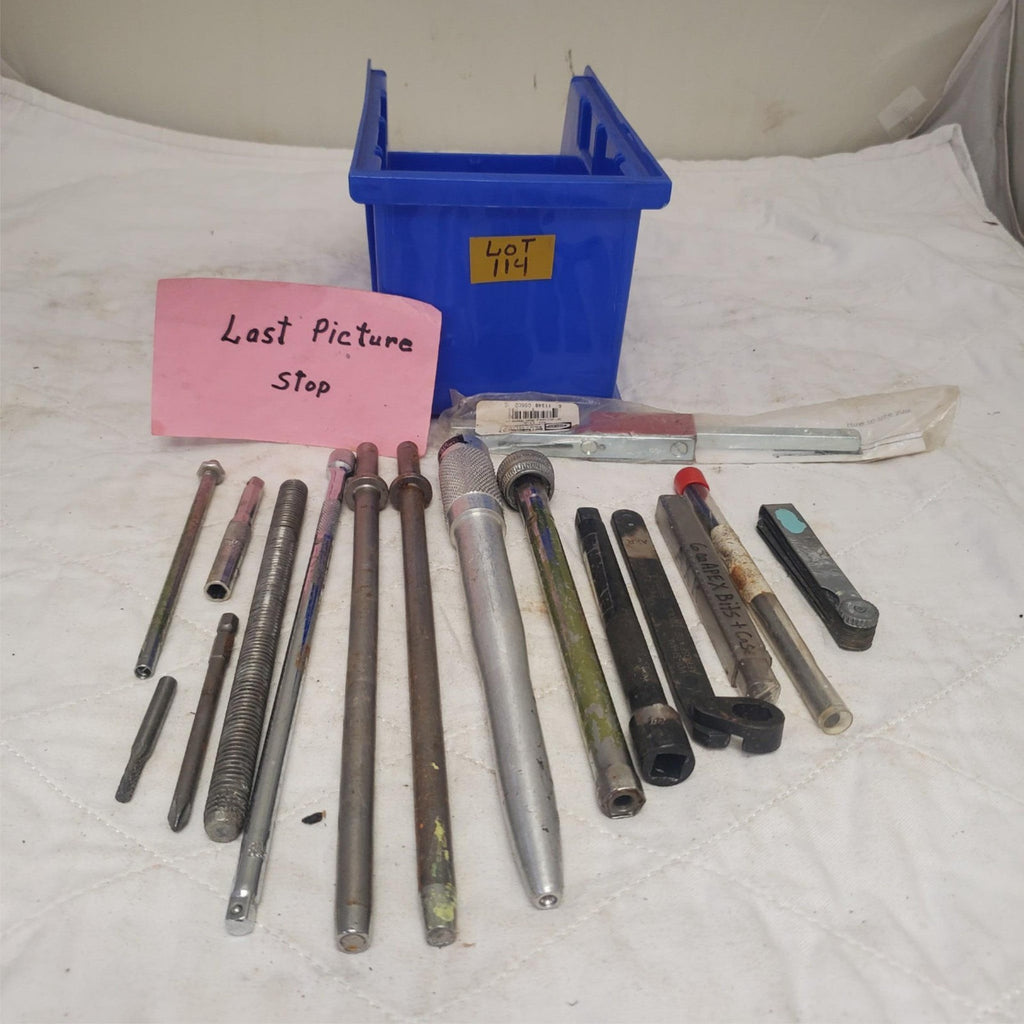 Mixed Lot of Assorted Machinist Tools Drill Bits Reamers Taps LOT-114