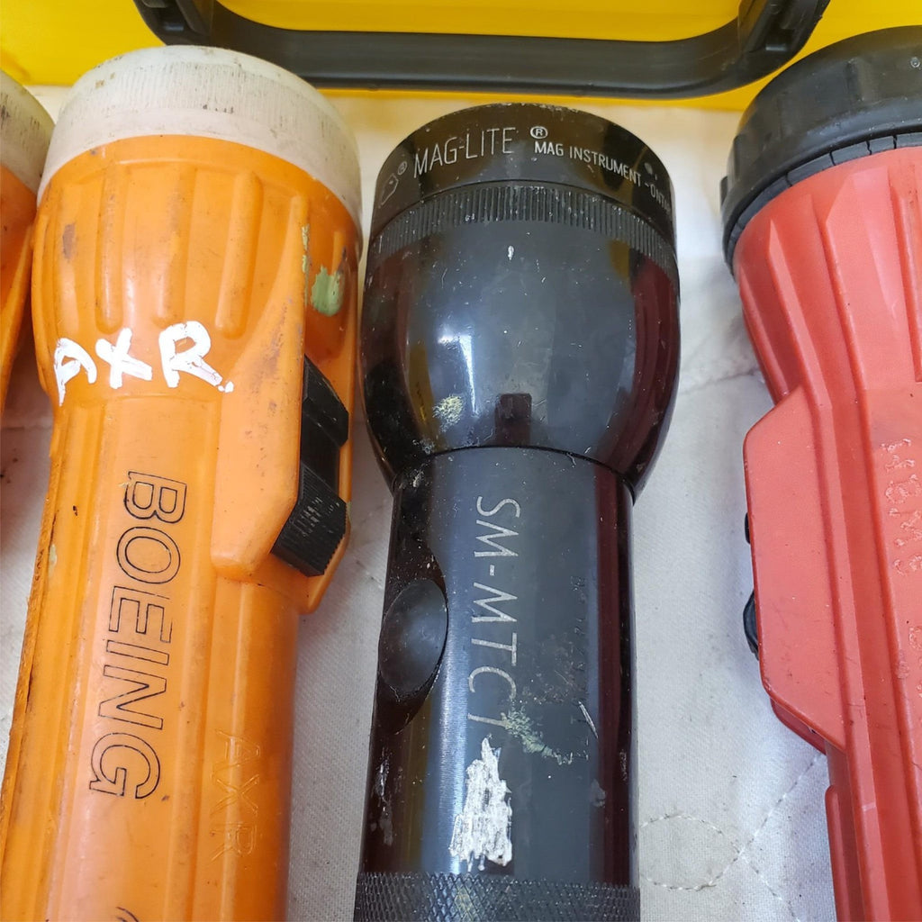Lot of 6 Assorted Flashlights Maglite Streamlight LOT-825