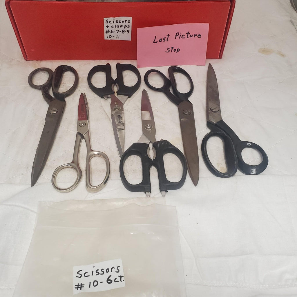 Lot of 6 Assorted Handle Pinking Scissors #10