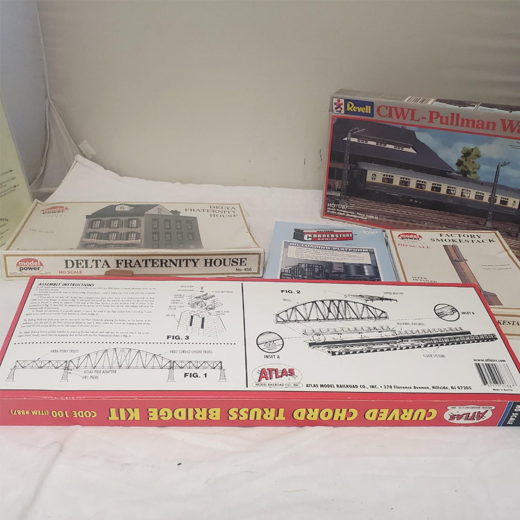 Lot of 5 HO Scale Model Kits  Atlas, Revell, Model Power, Walthers Bridge Set