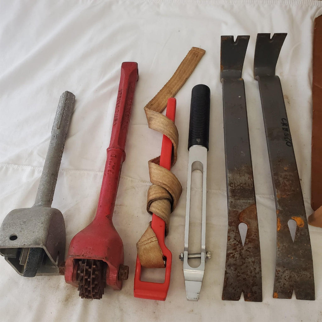 Lot of Crow Bar, Swivel Straight Knife, Grinding Wheel & Other Tools LOT 466
