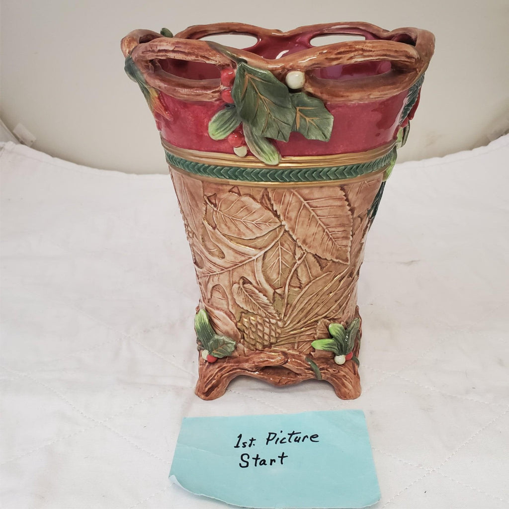 10" Fitz & Floyd Classic Vase Christmas Lodge Footed Centerpiece