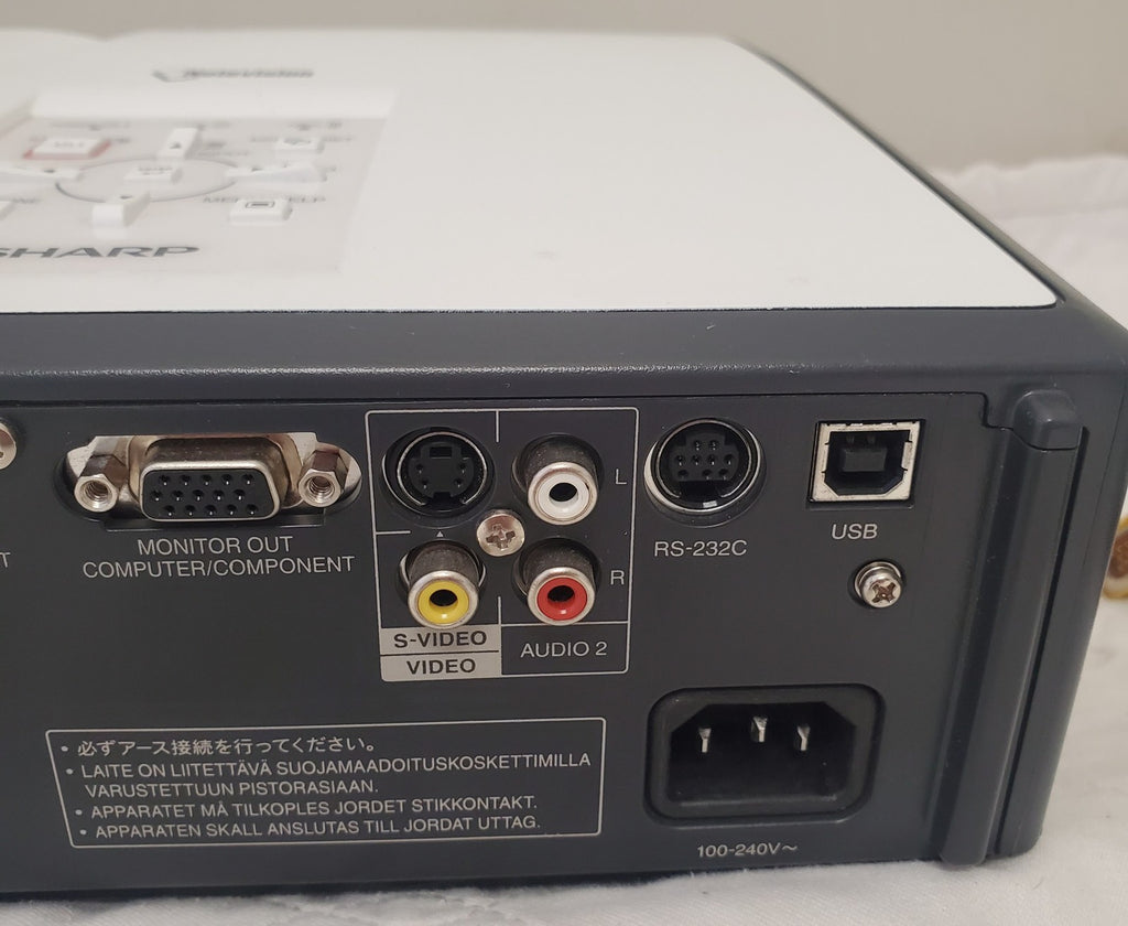 Sharp Notevision XR-32X DLP Multi-Media 2600 Lumens Projector