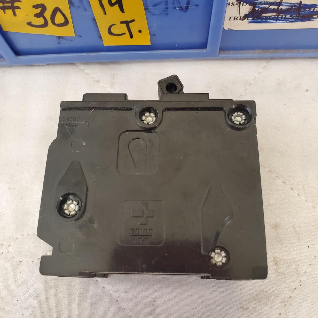 Large Lot of 19 Used Circuit Breakers Assorted #30