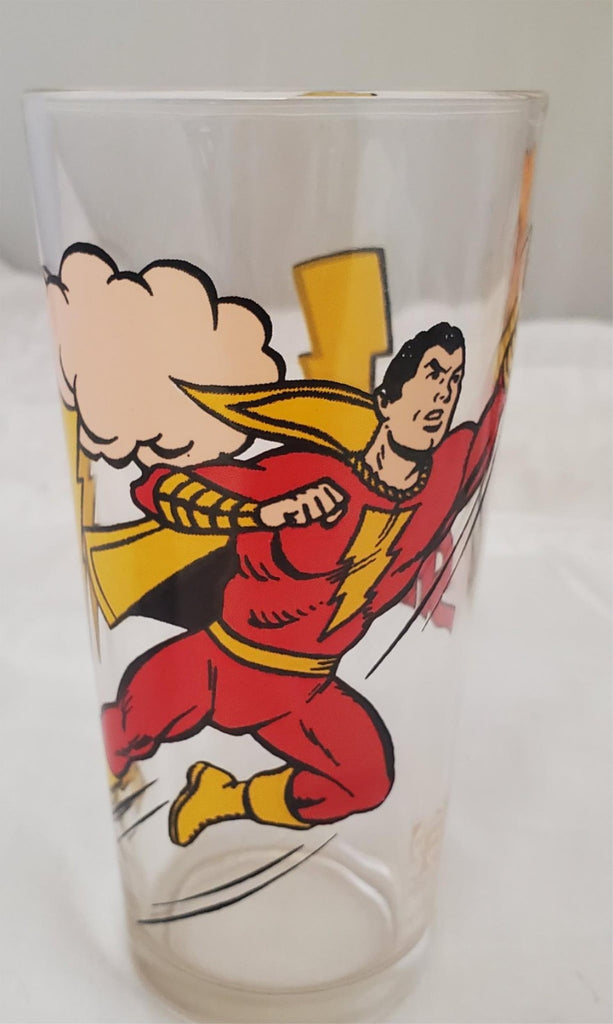 Lot of 8 vintage Action Series Collectible Glass