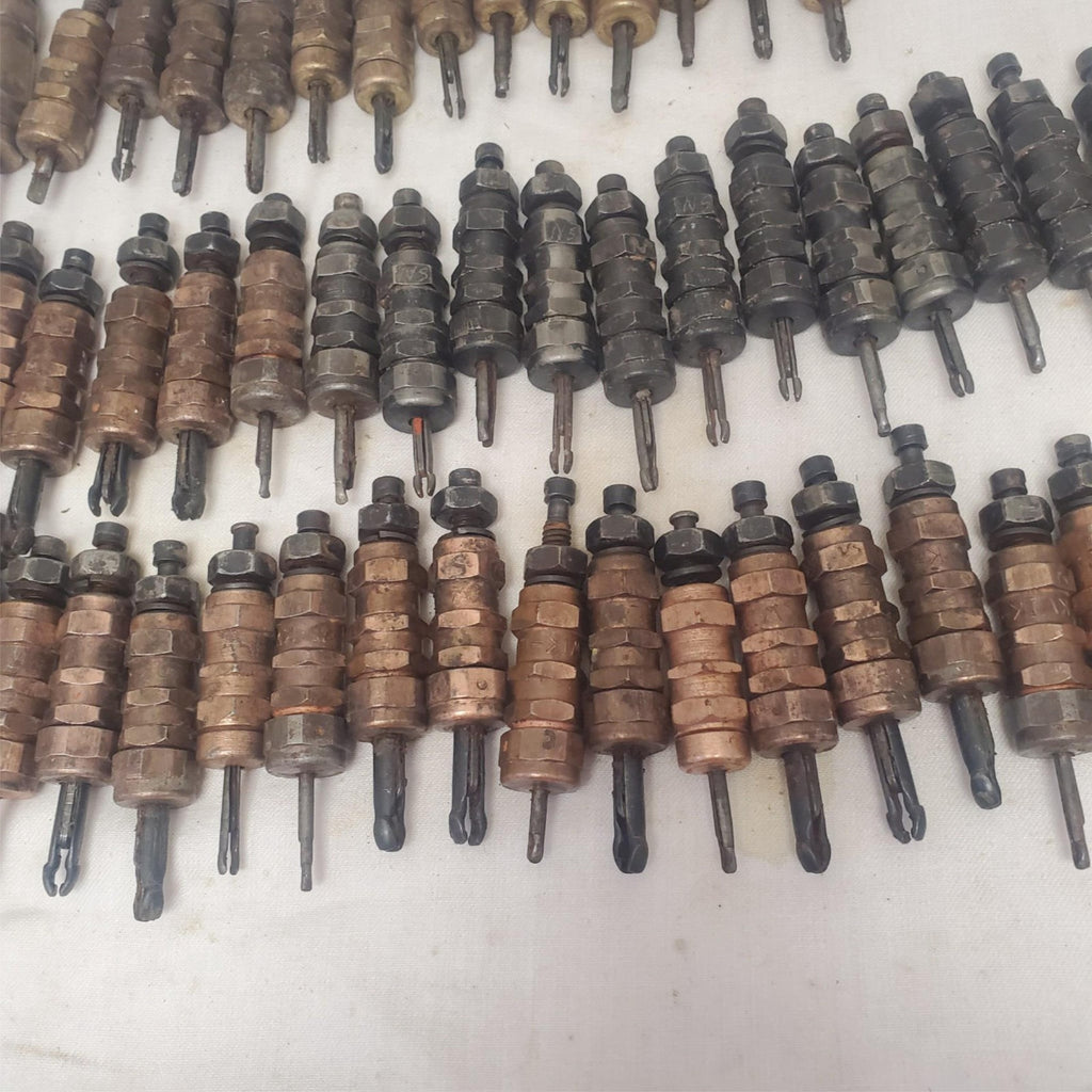 Lot of 61 Wing Nut Fasteners Clamps Wedgelock LOT-610