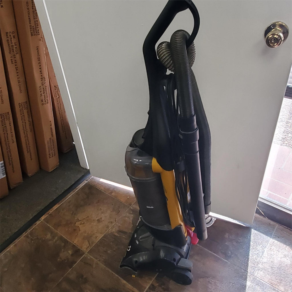 Eureka AS1900 DC17,DC25 Dual Motor Upright Vacuum Cleaner Batter Than Dyson