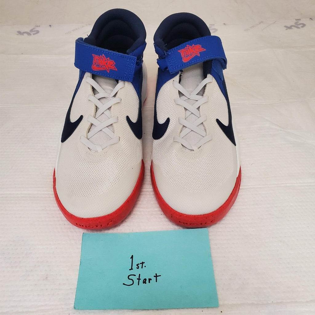 Nike Team Hustle DD7303-103 D 10 FlyEase Basketball Sneaker Shoes US Size 6.5