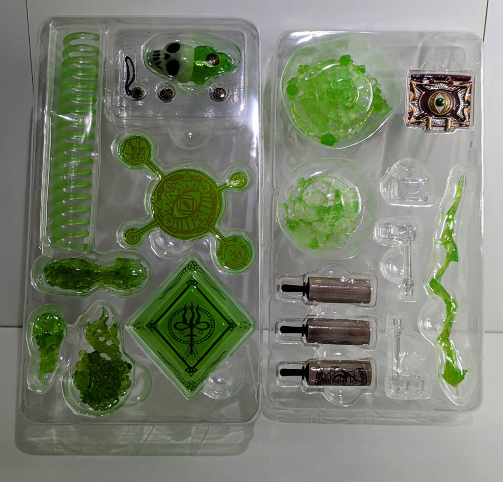Mezco One:12 – Atticus Doom: Necroverse Edition + Magical Enhancement Kit