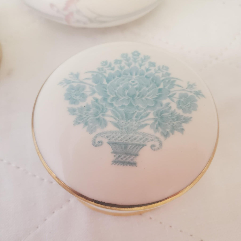 Buckingham Palace 1994, Royal Doulton Carnation Porcelain Trinket Pot