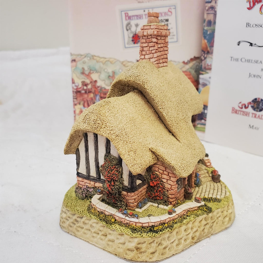 David Winter Cottages May British Traditions Blossom Cottage with Book
