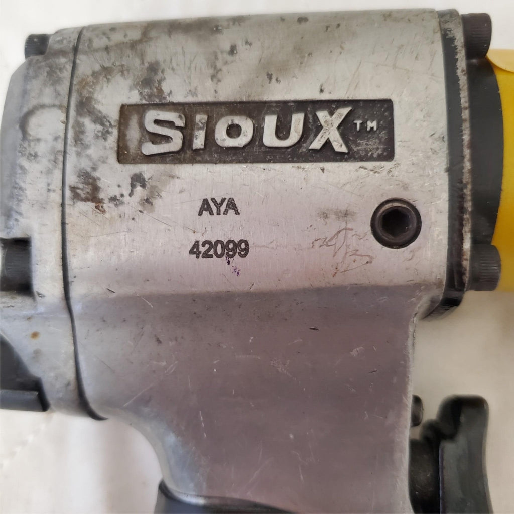  Sioux Model 5039A 3/8" Air pressure Impact wrench AM161